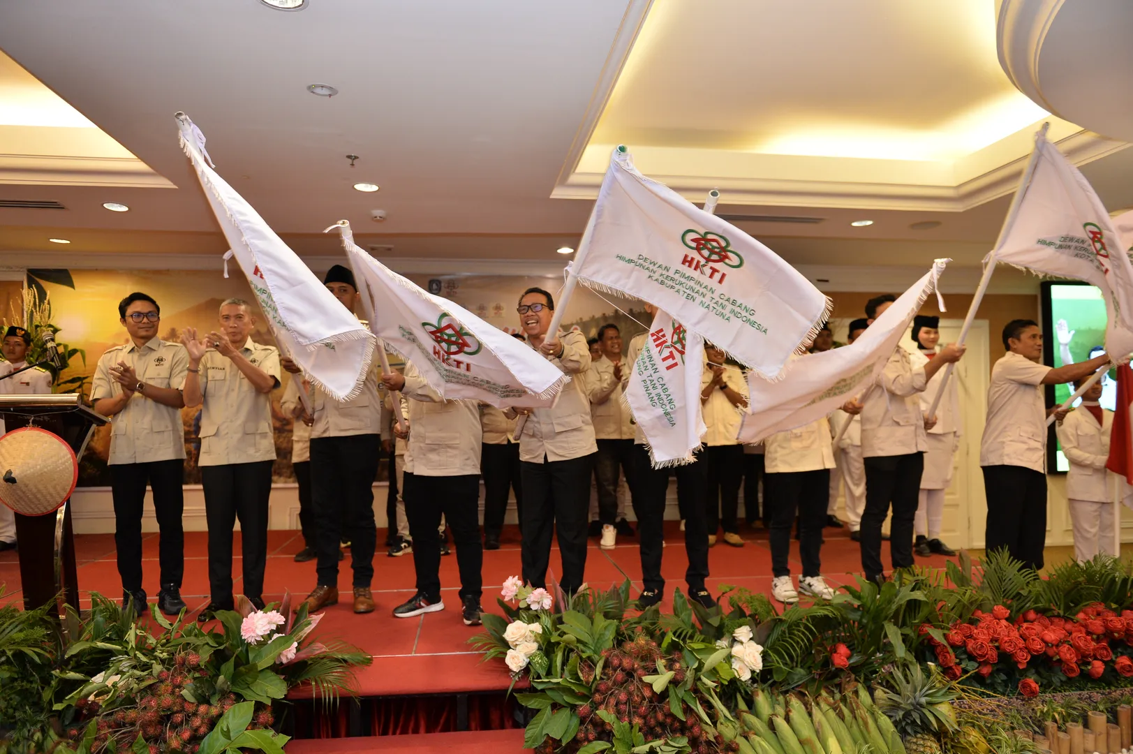 Pengibaran Pataka & Semarak Panji HKTI Daerah