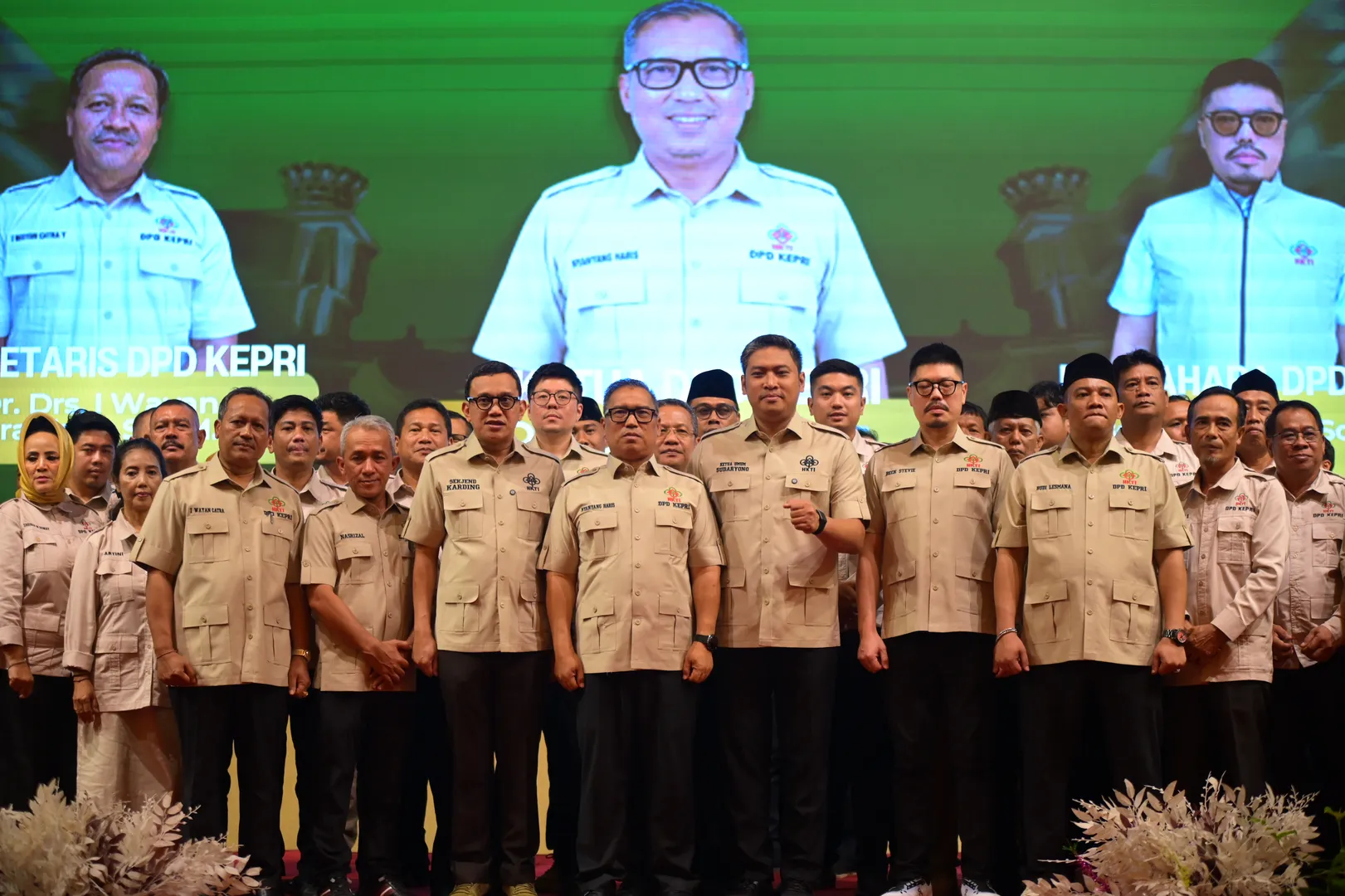 Jajaran Pengurus Terpilih dan Pimpinan DPD/DPC HKTI